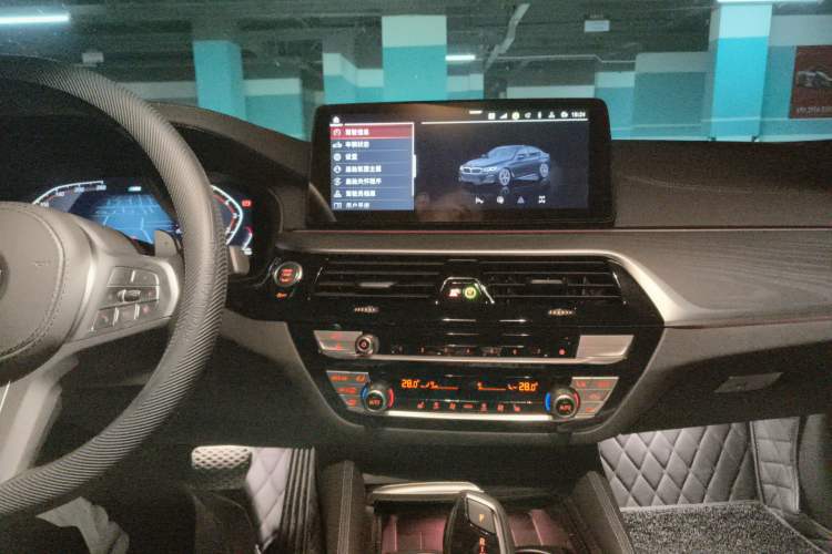 Used BMW 5 Series 2023 530Li Leading Model M Sport Package Audio And AC Panel