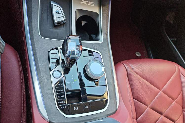 Used BMW X5 2022 Restyled xDrive 30Li Luxury Version M Sport Package