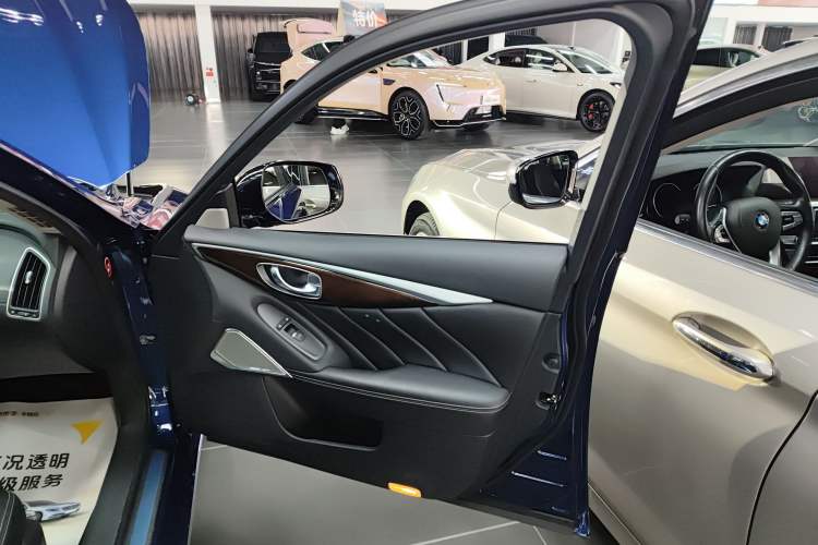 Used Infiniti Q50L 2018 2.0T Luxury Sport Edition China V Standard