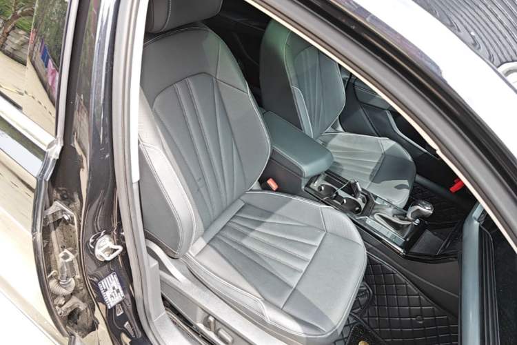 Used Volkswagen Passat 2024 330TSI Elite Edition Right Front Seat