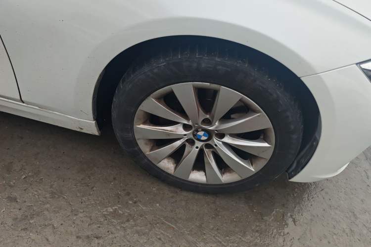 Used BMW 3 Series 2017 318Li Fashion Model Right Front Wheel Hub