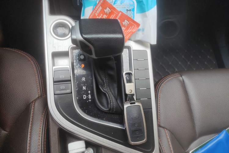 Used FORTHING Joyear X5 2017 Jingxiang Series 1.5T CVT Luxury Model
