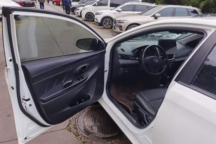 Used Toyota YARiS L Zhi Xuan 2017 1.5E CVT Enhanced Performance Edition