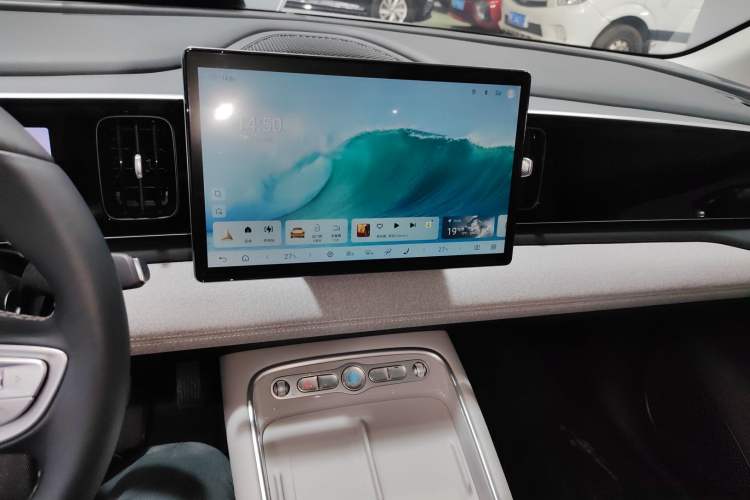 Used BYD Sealion 05 EV 2025 520 km Smart Cruise Version Audio And AC Panel