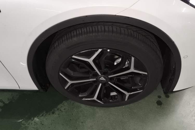 Used Deepal L07 2024 230Max Qiankun Intelligent Driving ADS SE Range-Extended Version