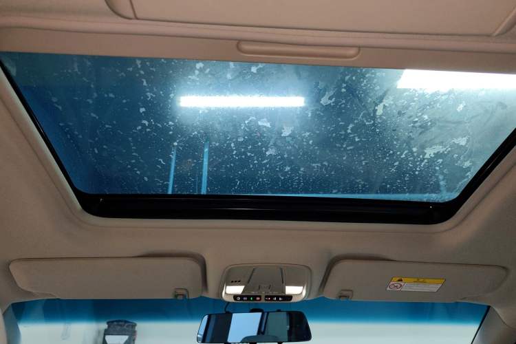 Used Buick GL8 2018 ES 28T Comfort Model China VI Standard