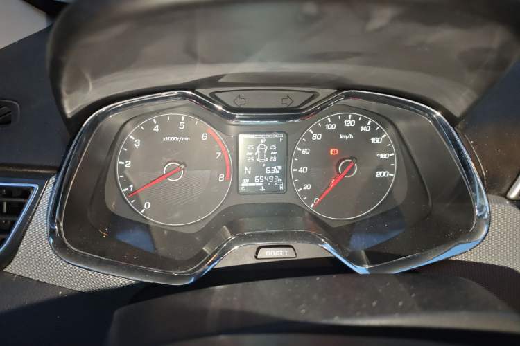 Used Baojun 310W 2018 1.5L Automatic Luxury Version China V