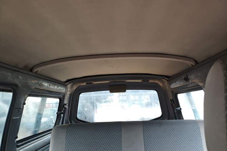 Used BAIC Weiwang 306 2011 1.3L base model 7 seats
