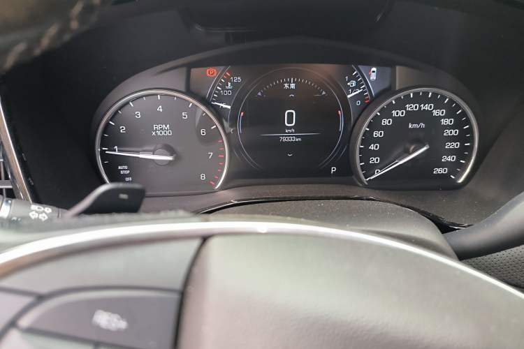 Used Cadillac XT5 2017 Anniversary Edition 25T Luxury Model