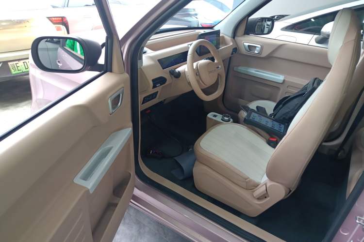 Used Geely Galaxy Panda 2023 Panda Mini 200km Endurance Bear