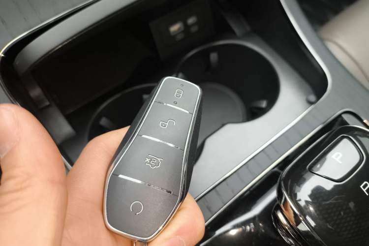 Used BYD Han 2022 EV Genesis Edition 610KM All-Wheel Drive Premium Model
