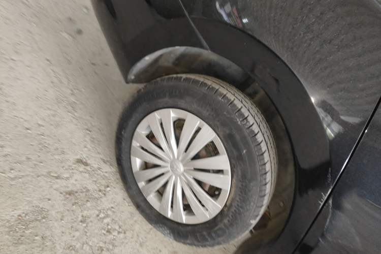 Used Volkswagen Santana 2016 1.6L Automatic Fashion Edition Right Rear Wheel Hub