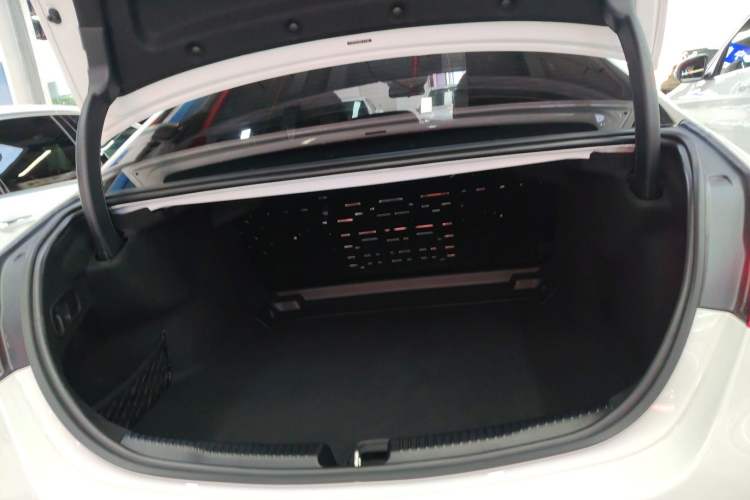 Used Mercedes-Benz C-Class 2024 Second Facelift C 260 L Sport Edition