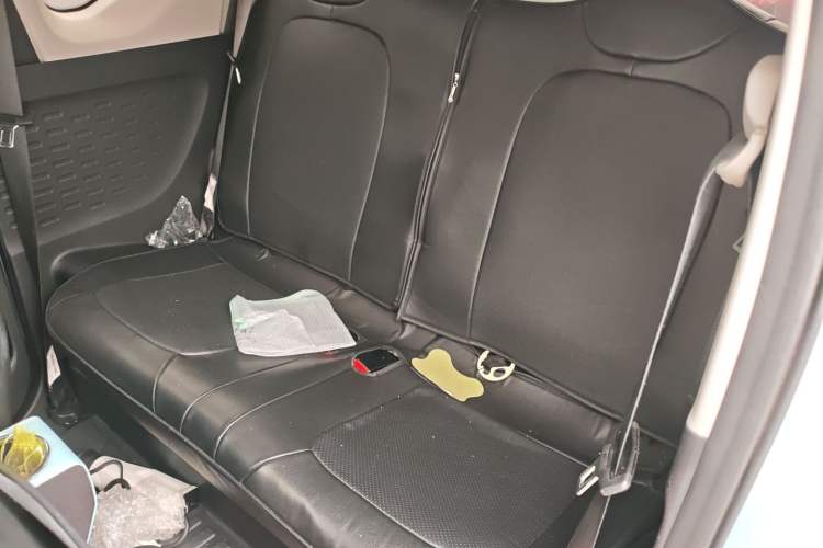 Used Wuling Hongguang MINIEV 2020 Lite Version Lithium Iron Phosphate Left Rear Seat