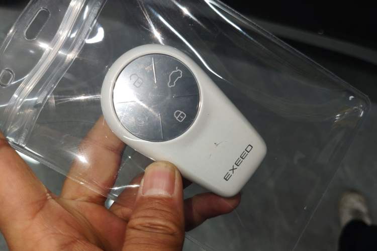 Used EXEED Lanyue 2023 400T Four-Wheel Drive Starry Edition 7-Seater Vehicle Key