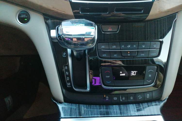 Used Buick GL8 2017 ES 28T Comfort Model China V Standard