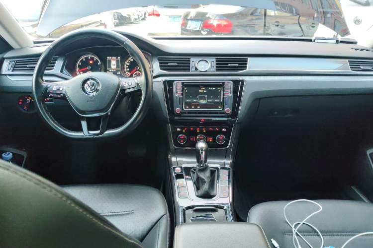 Used Volkswagen Passat 2017 330TSI DSG Prestige Edition