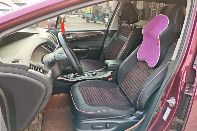 Used Honda Jade 2017 210 TURBO CVT Luxury Edition 5 Seats Left Front Seat