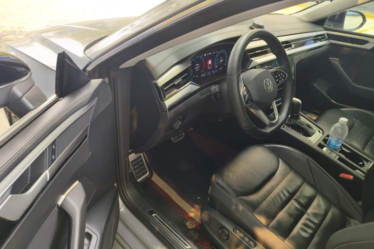 Used Volkswagen FAW-Volkswagen CC 2023 380TSI Striking Edition Driver Seat