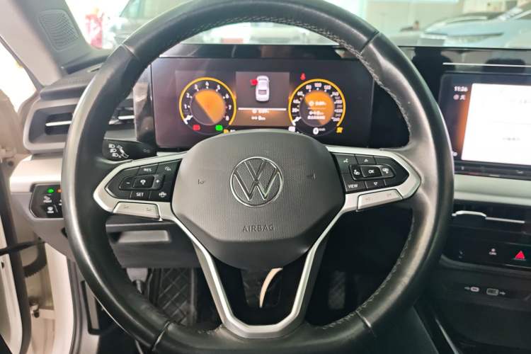 Used Volkswagen Lamando 2022 Lavida L 280TSI DSG Hot Edition
