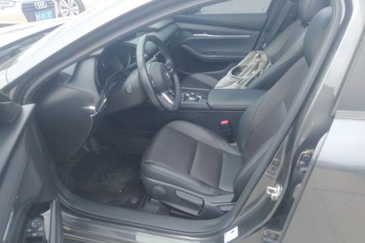 Used Mazda 3 Axela 2020 2.0L Automatic Zhiya Edition
