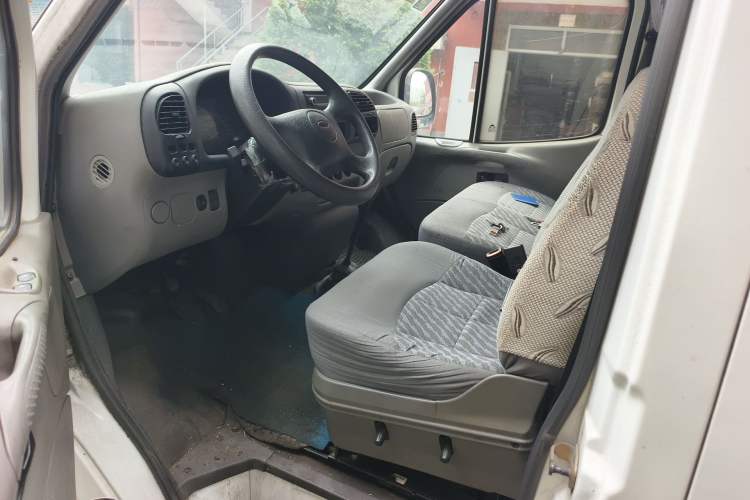 Used Ford Classic Transit 2016 2.8T Diesel Short-Wheelbase 6-Seater Mid-Roof Multifunction Vehicle JX493ZLQ4