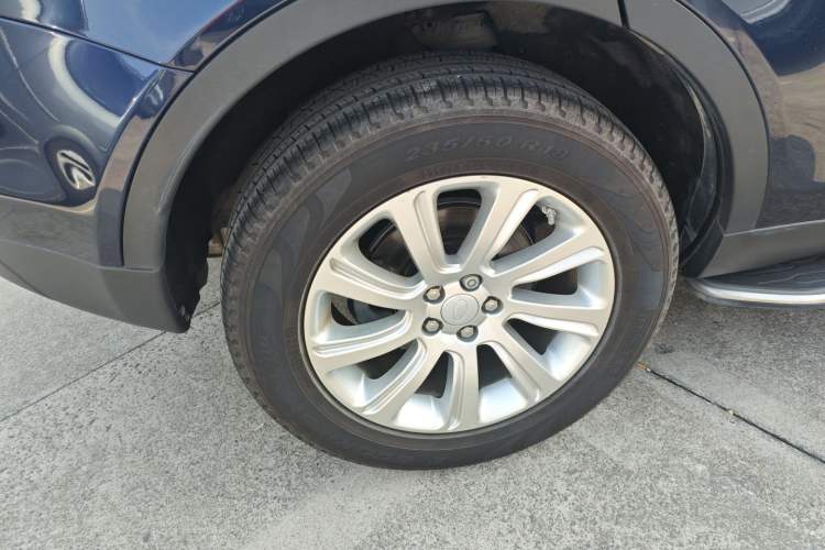 Used Land Rover Discovery Sport 2017 2.0T SE
