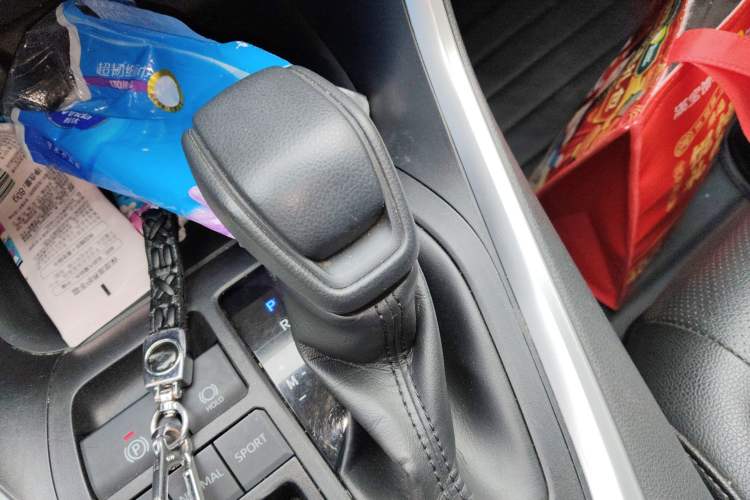 Used Toyota RAV4 2020 2.0L CVT Two-Wheel Drive Fashion Edition