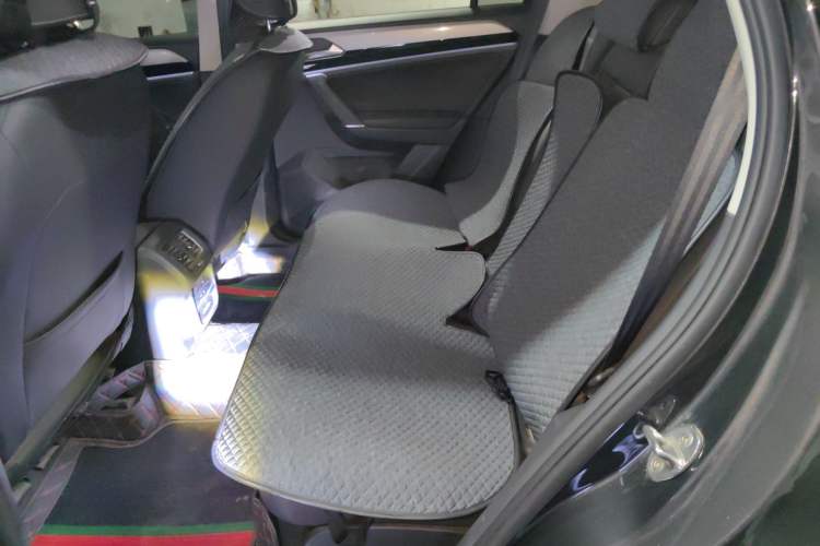 Used Volkswagen Tayron 2021 330TSI Two-Wheel Drive Luxury Connected Version Plus