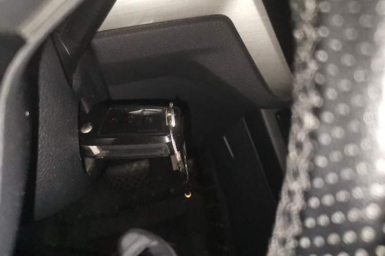 Used Volkswagen Touran 2018 Volkswagen Touran L 280TSI DSG Comfort Edition 7 Seats China V Emission Standard Vehicle Key