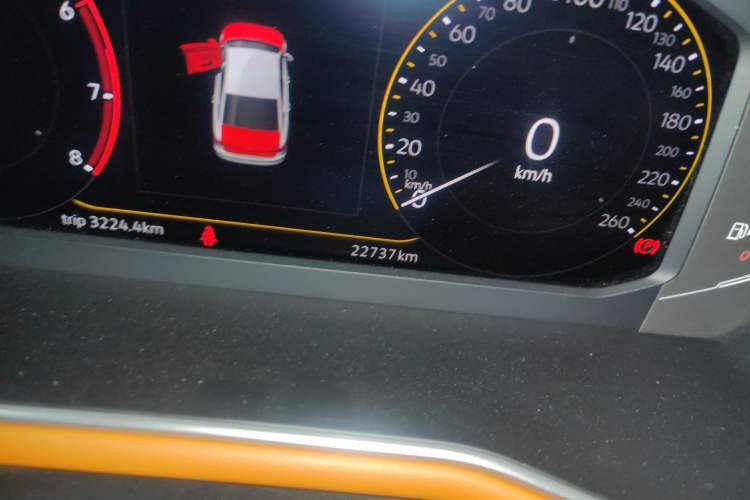 Used Volkswagen Bora 2023 200TSI DSG SmartDrive PRO Edition Odometer Close Up