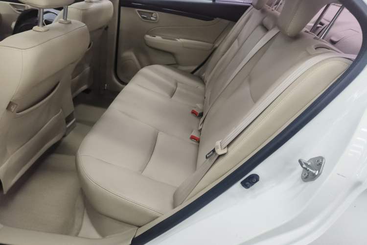 Used Suzuki Alivio 2015 1.6L Automatic Enjoyment Model
