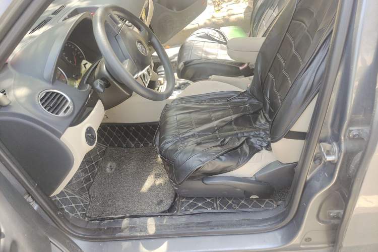 Used Volkswagen Lavida 2011 1.6L Automatic PinYou Edition Left Front Seat