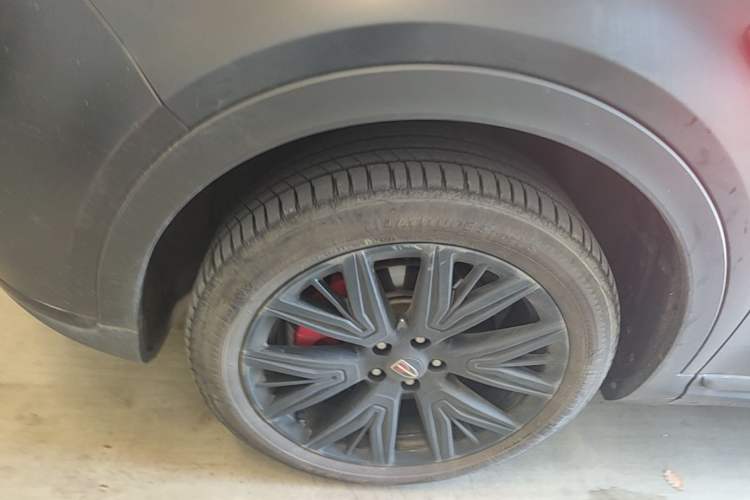 Used Hongqi HS5 2022 Facelifted Version 2.0T Smart Connect Flagship All-Wheel-Drive Edition