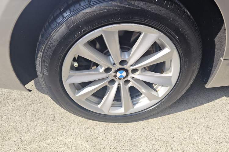 Used BMW 5 Series 2014 520Li Elegant Model