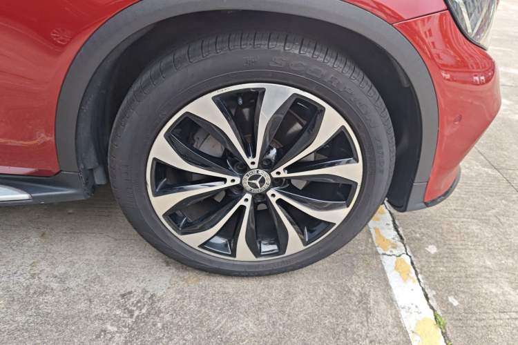 Used Mercedes-Benz GLC Coupe 2017 GLC 260 4MATIC Coupe SUV Right Front Wheel Hub