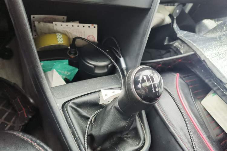 Used Volkswagen Santana 2013 1.6L Manual Comfort Edition Gear Lever