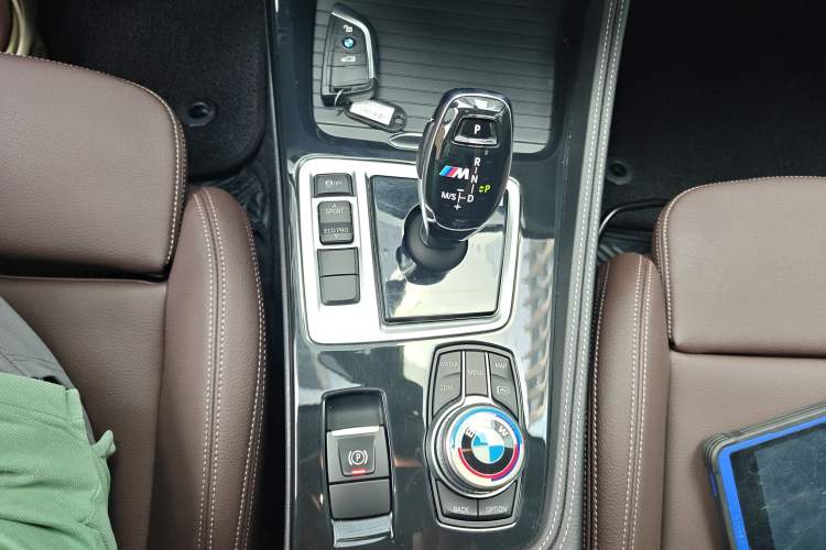 Used BMW 1 Series 2023 120i M Sport Night Edition Gear Lever