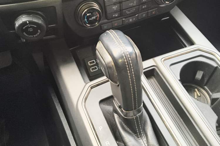 Used Ford F-150 Raptor 2017 3.5T Raptor Performance Enhanced Edition Gear Lever