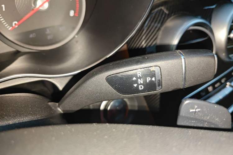 Used Mercedes-Benz GLC 2019 GLC 200 L 4MATIC Gear Lever