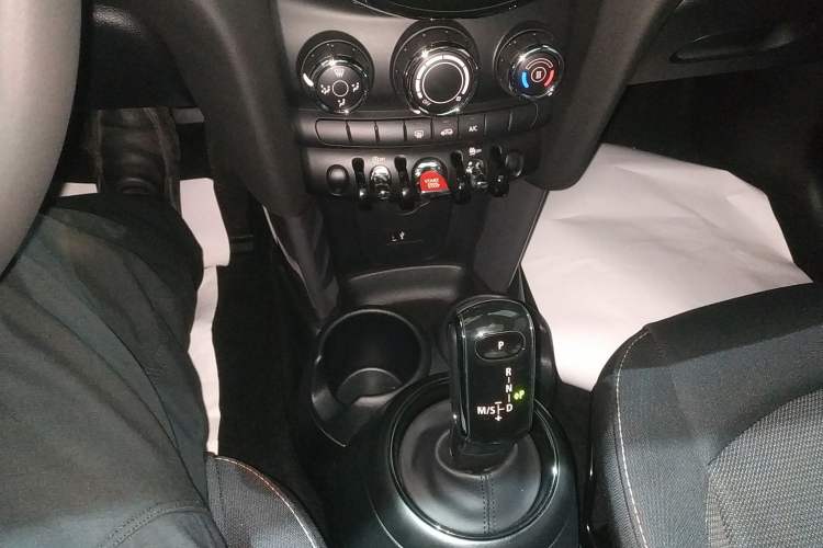 Used MINI 2023 1.5T ONE Five-Door Edition

