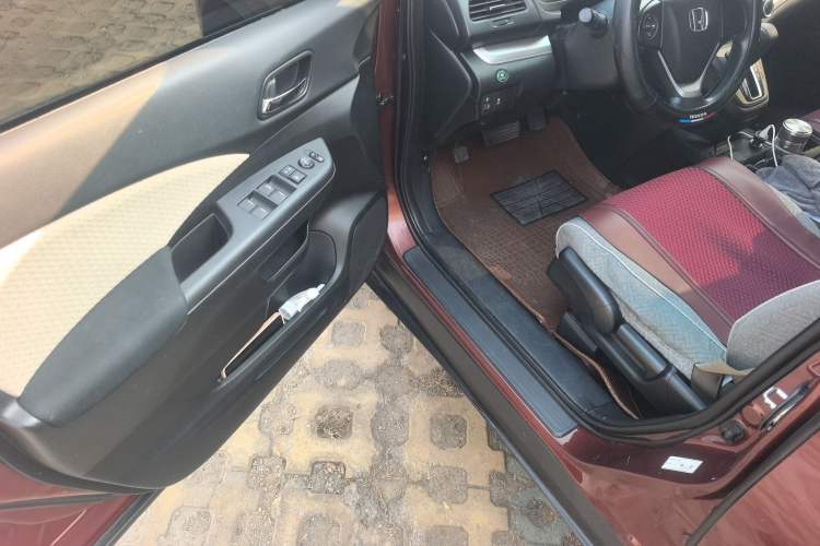 Used Honda CR-V 2016 2.0L two-wheel drive Urban Edition