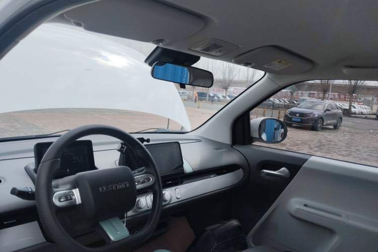 Used CHANGAN NEVO Lumin 2025 205km Refreshing Edition
