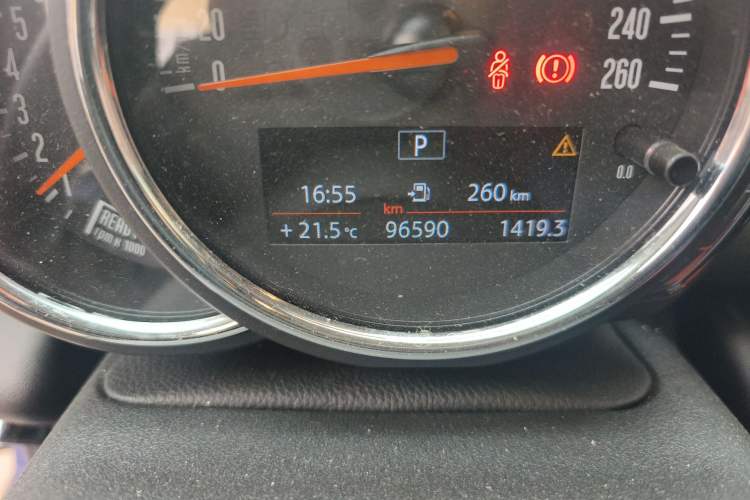 Used MINI 2019 2.0T COOPER S Artist