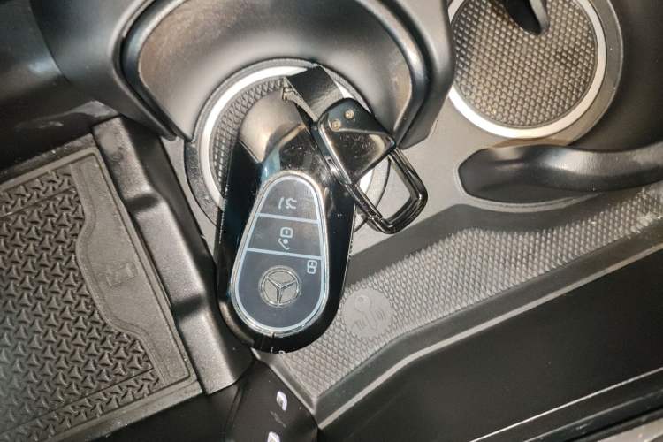 Used Mercedes-Benz E-Class 2025 Facelift E 300 L Luxury Edition