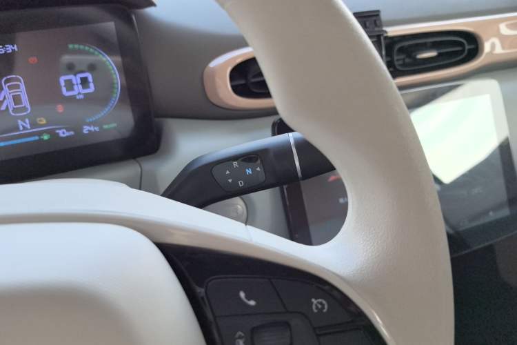 Used Leapmotor T03 2024 403 Comfort Edition Gear Lever