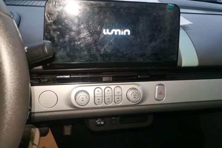 Used CHANGAN NEVO Lumin 2023 205km Xiangqin Version Audio And AC Panel