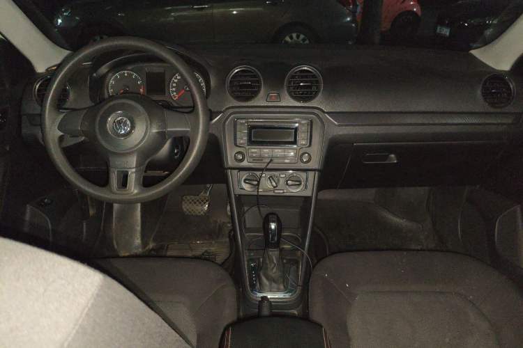 Used Volkswagen Jetta 2015 Value Edition 1.6L Automatic Fashion Version
