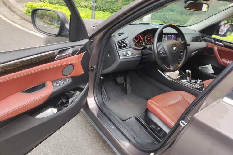 Used BMW X3 2013 xDrive20i Luxury Edition Driver Seat