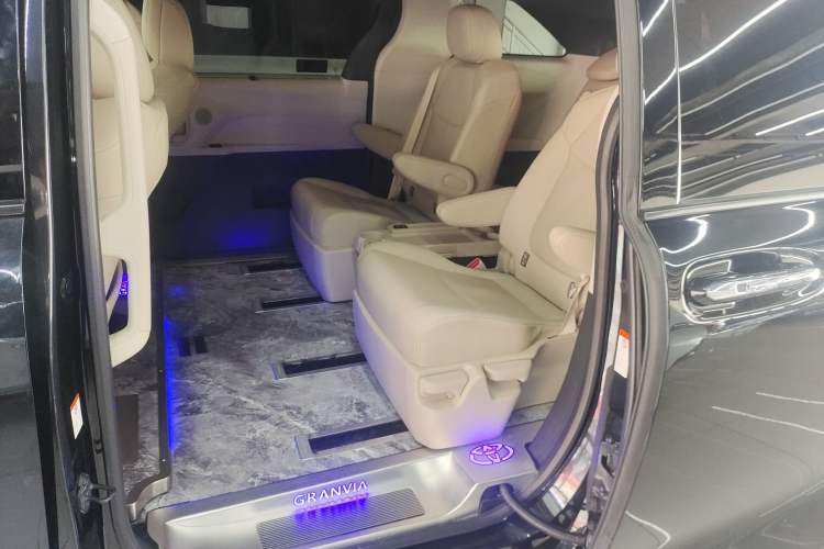 Used Toyota Granvia 2023 2.5L Hybrid Prestige PLUS Edition Left Rear Seat